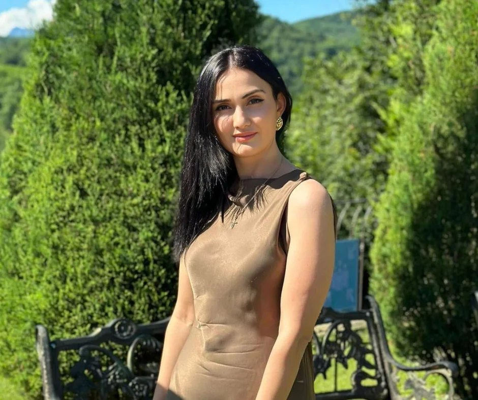 “3 შვილის დედა წავიდა…მეხის გავარდნასავითაა ეს ტრაგედია..”- ნახეთ ახალგაზრდა გოგოს ახლობლები ემშვიდობებიან