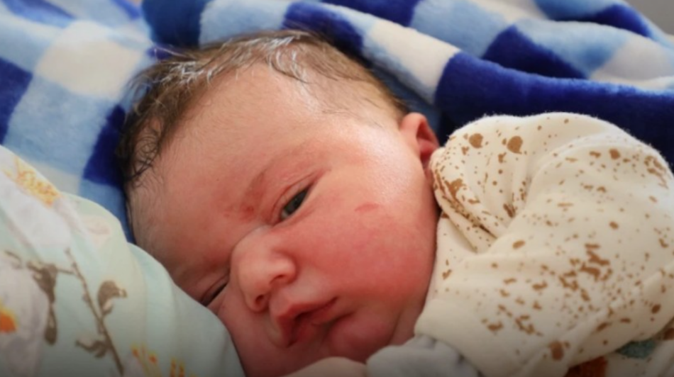 ოზურგეთში, კლინიკა "მედალფაში" გოლიათი ბიჭი დაიბადა