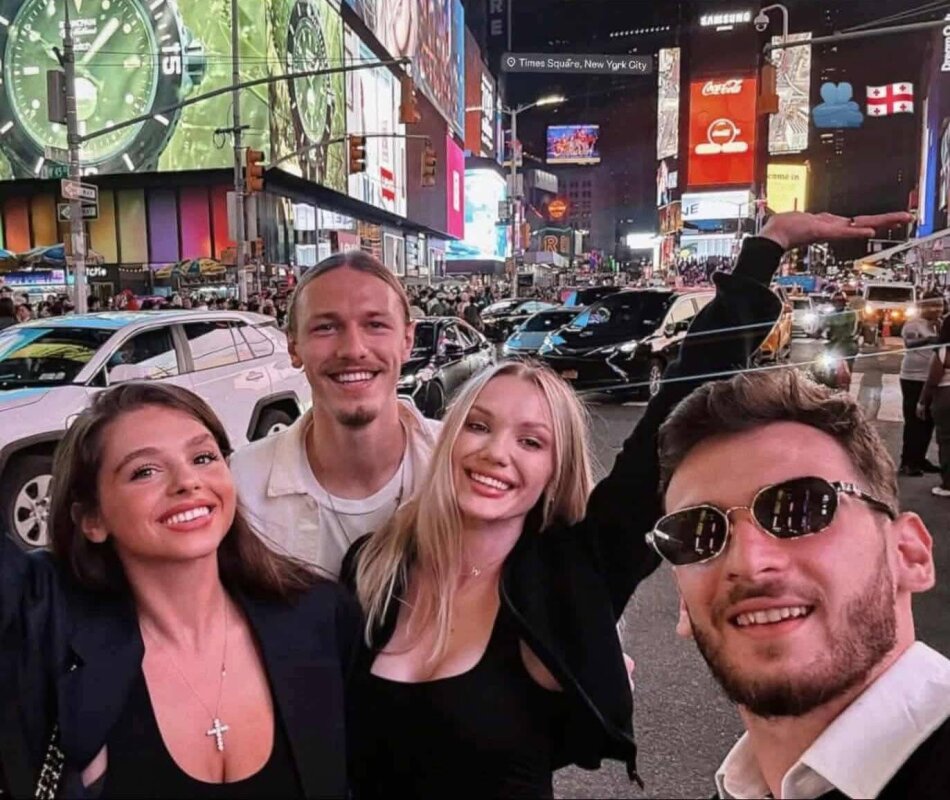 როგორი ავტომობილით გადაადგილდება კვარაცხელია პარიზის ქუჩებში – ყველაფერში გამორჩეულია ეს ბიჭი