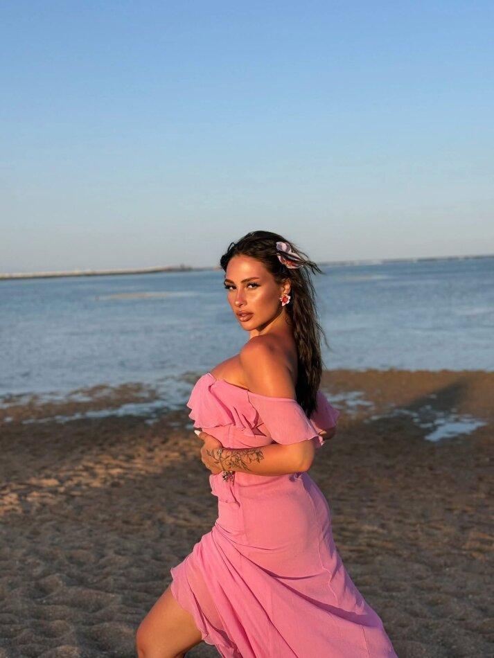 სილამაზე, ეშხი, სექსუალურობა“ -სალომე კაპანაძის პიკანტურმა ფოტოებმა სოცქსელი დაიპყრო