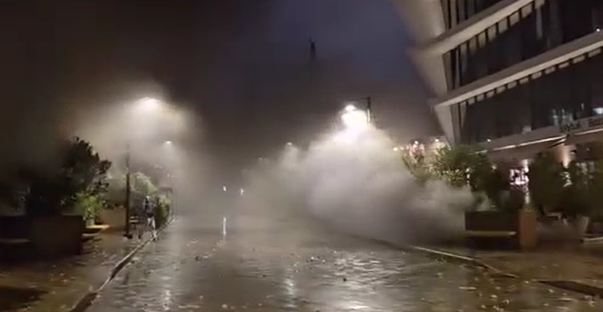 ვაიმე, აქეთ გამოდით… 6-7 მანქანა იწვოდა ორბელიანზე” – კადრები სოციალურ ქსელში ვრცელდება