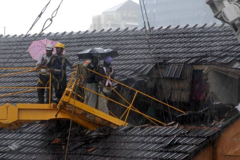 7 ბავშვი დაიღუპა – სკოლის სახურავის ჩამონგრევას მსხვერპლი მოჰყვა