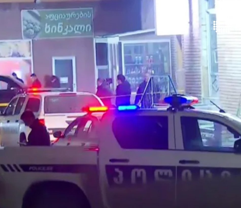 ცნობილია მუხრანში მოკლულების ვინაობა - "მკვლელი ფეხით გადაადგილდებოდა, ორივე მანქანაში ჩაცხრილა..." ცნობილია მუხრანში მოკლულების ვინაობა - "მკვლელი ფეხით გადაადგილდებოდა, ორივე მანქანაში ჩაცხრილა..."