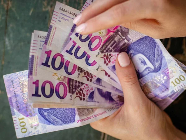 1000 ლარი ოჯახებს მერიისგან – ვინ მიიღებს ბენეფიტს