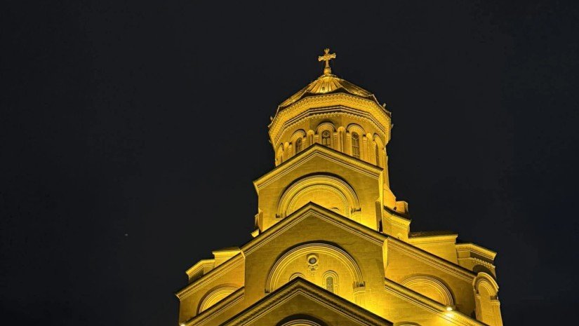 ინფორმაცია მათთვის, ვინც სამებაში, საყოველთაო პანაშვიდზე მისვლას აპირებს - ქვეითად მოსიარულეები ტაძრამდე მისვლას მესხიშვილის ქუჩის გავლით შეძლებენ