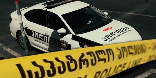 კლინიკის დაცვის თანამშრომელი სასტიკად სცემეს, კაცი კომაშია – რა გახდა დაპირისპირების მიზეზი და ვინ არის დაპატიმრებული?