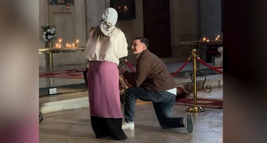 VIDEO: ვრცელდება ვიდეო, რომელმაც ორ დღეში მილიონზე მეტი ნახვა დააგროვა - "100-ჯერ ვუყურე... ეს ბავშვი იმსახურებს მეჯვარეობას"