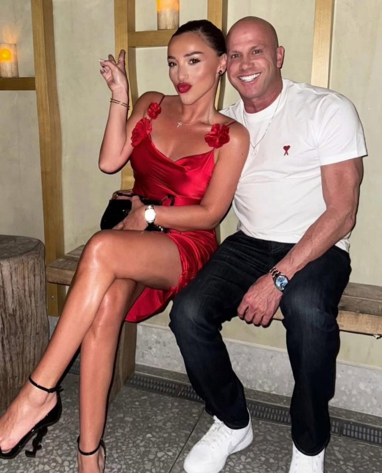 ქართველი ჯენიფერ ლოპესი – რა თამამ ფოტოს აქვეყნებს ნუცა ბუზალაძე ? ქართველი ჯენიფერ ლოპესი – რა თამამ ფოტოს აქვეყნებს ნუცა ბუზალაძე ?