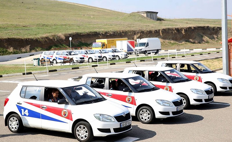 რა ხდება მართვის მოწმობის ასაღებ გამოცდებზე?