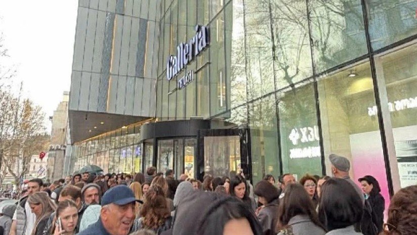 გალერია თბილისიდან“ ევაკუაცია განხორციელდა - რა ხდება ამ წუთებში სავაჭრო ცენტრში